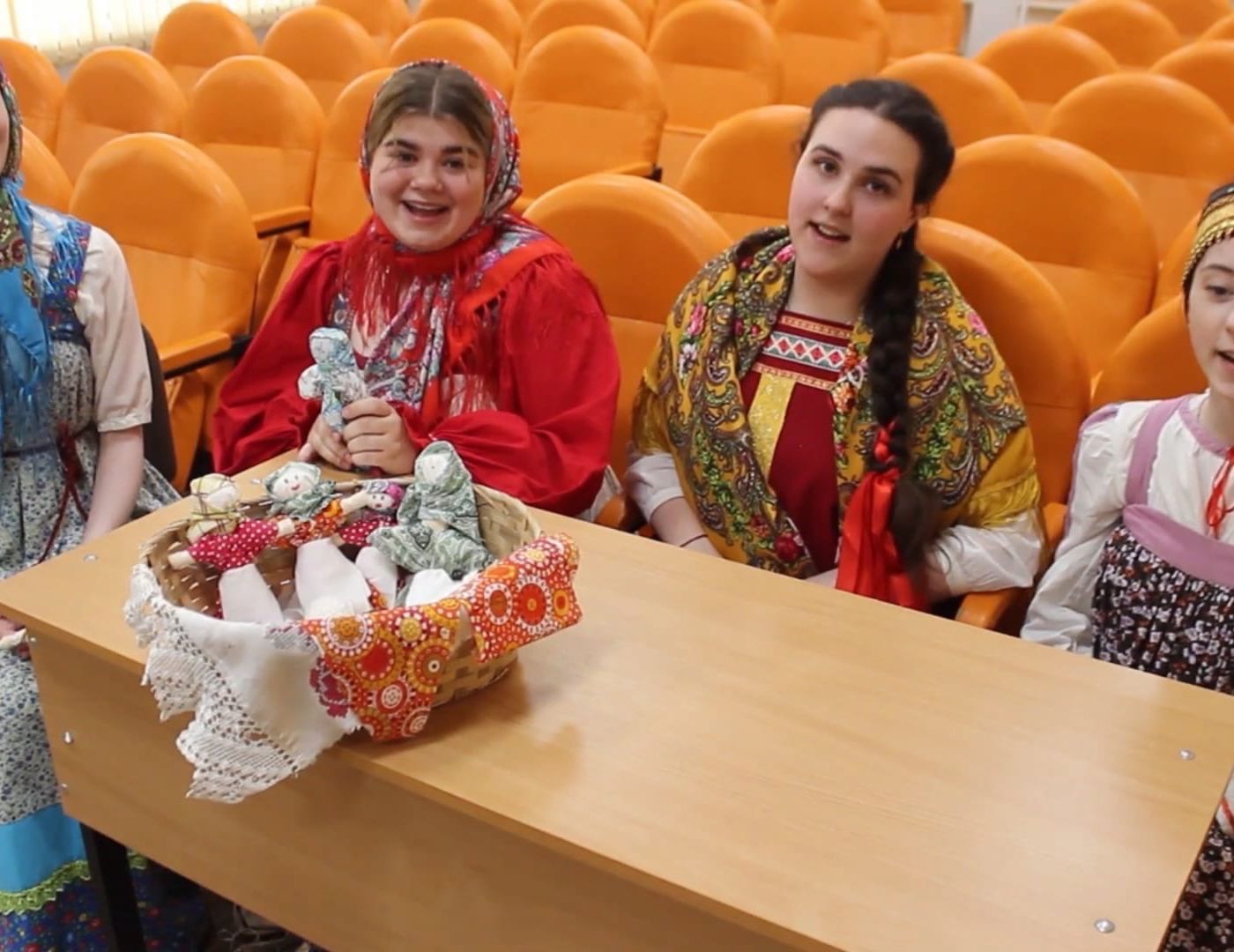 Видеолекция «Русская народная игрушка» доступна для просмотра на Ютюб-канале колледжа искусств