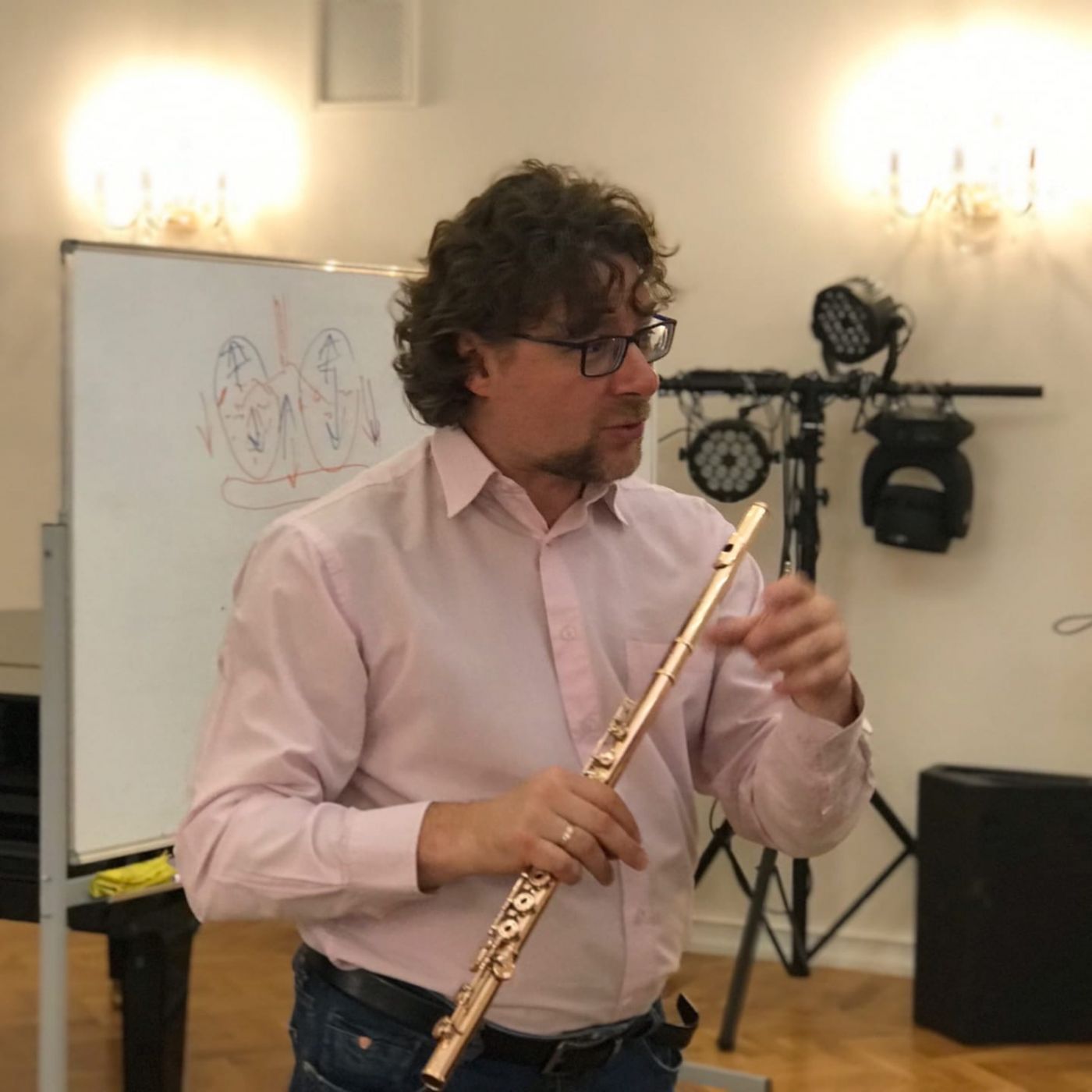 Мастер-класс флейтиста Николая Попова прошёл 3 сентября в Пскове