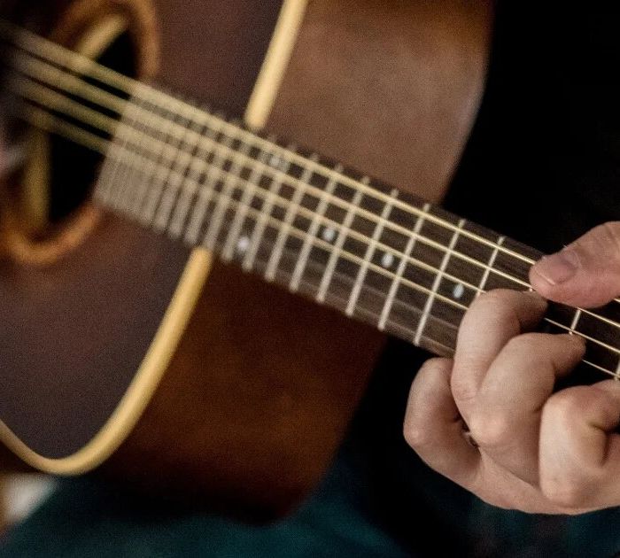 Курсы повышения квалификации преподавателей гитары пройдут в колледже искусств