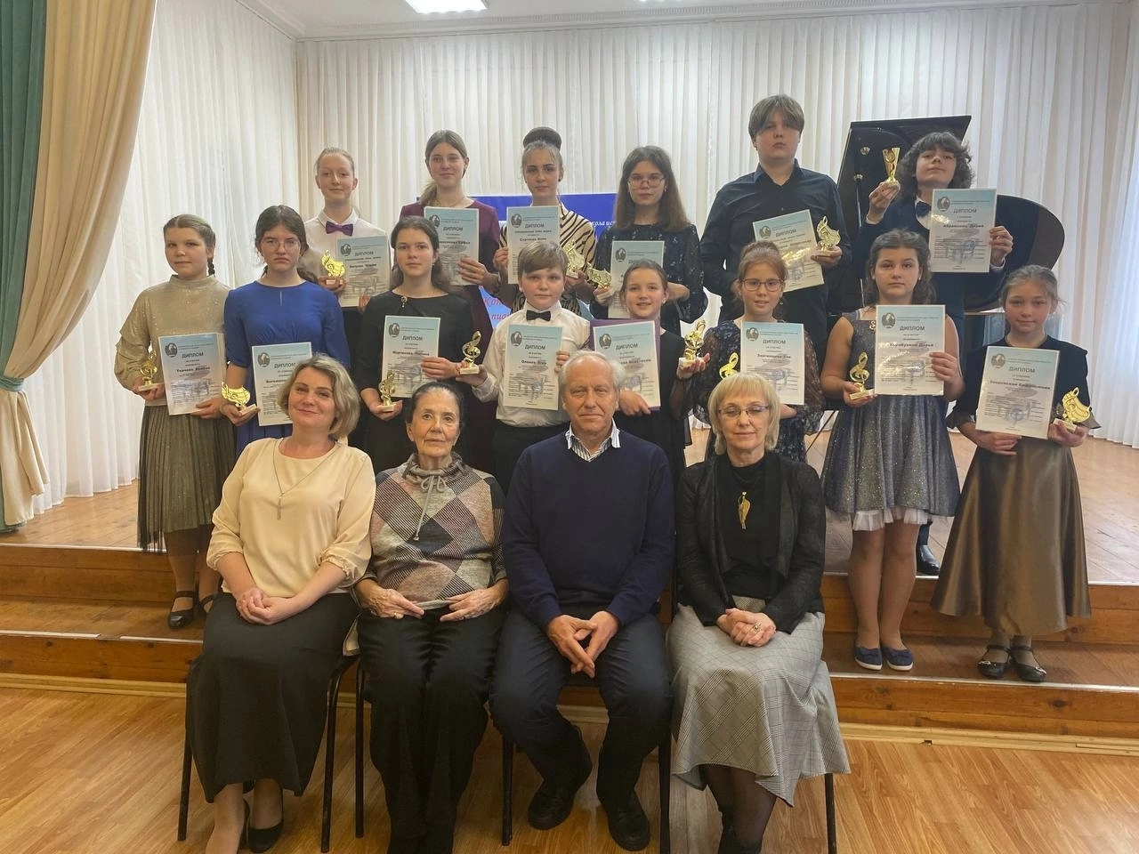 В Псковской области прошёл международный конкурс юных пианистов