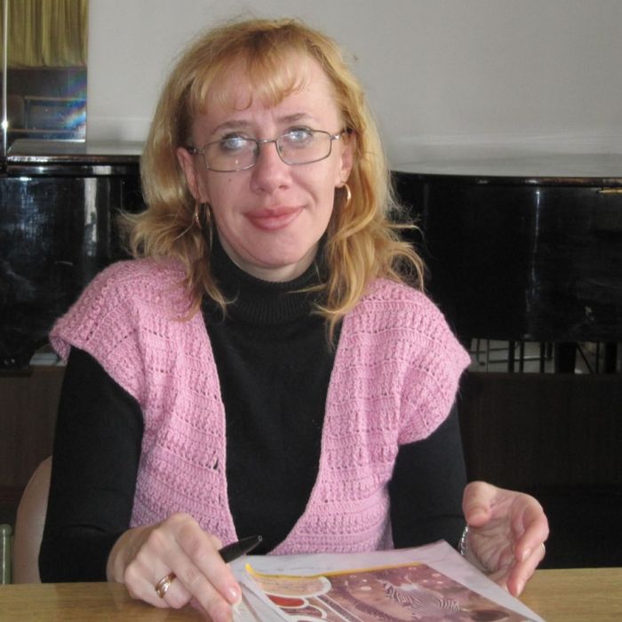 50-летний юбилей отмечает преподаватель колледжа искусств Ирина Адамович