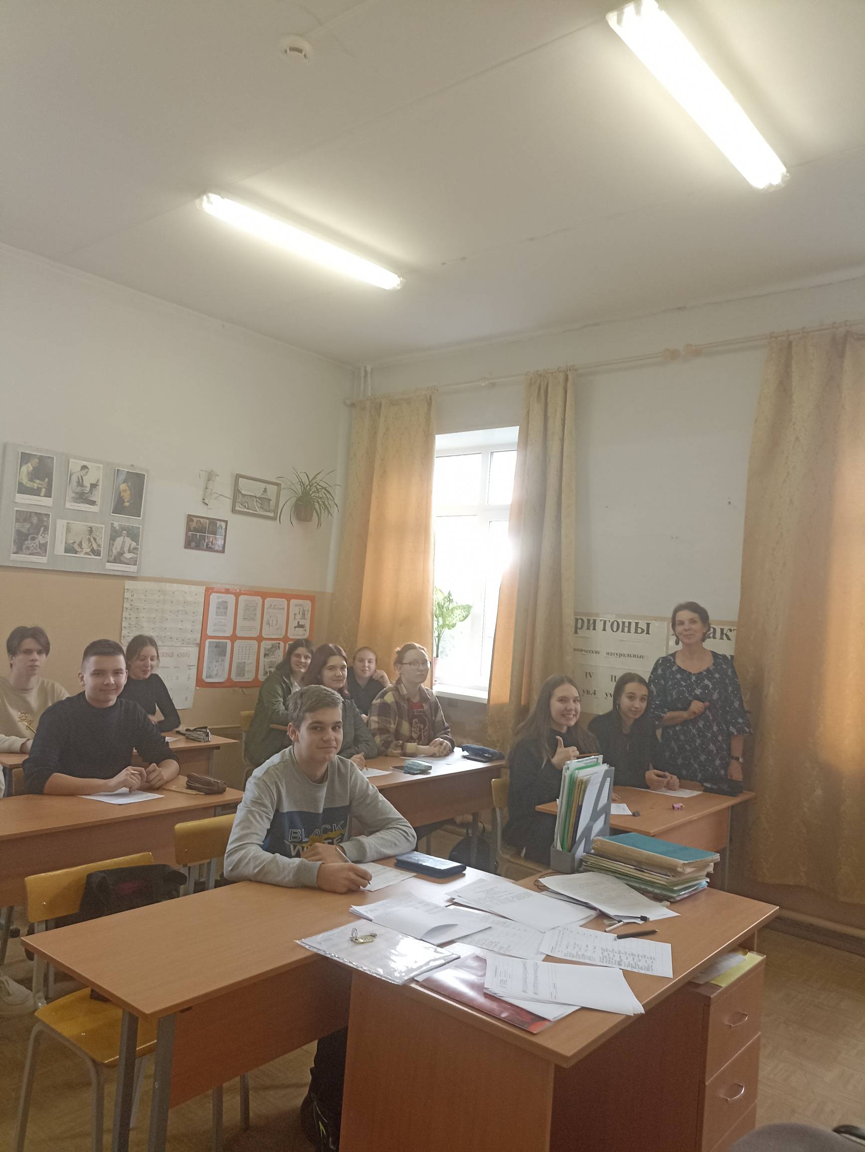 studenty-kolledzha-iskusstv-uchastvovali-v-napisanii-glazunovskogo-diktanta