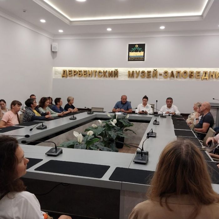 Преподаватели художественных дисциплин колледжа искусств прошли стажировку в Дербенте
