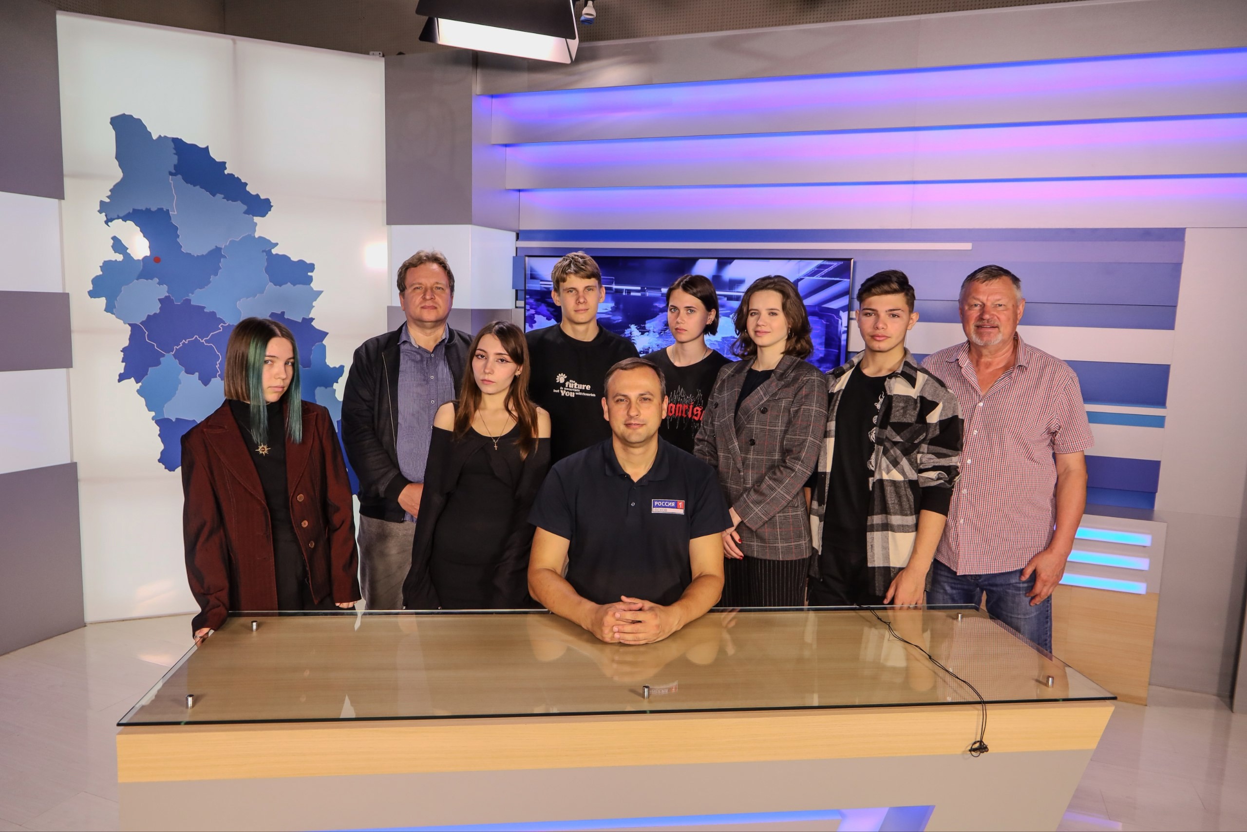 studenty-kolledzha-iskusstv-pobyvali-na-ekskursii-v-gtrk-pskov