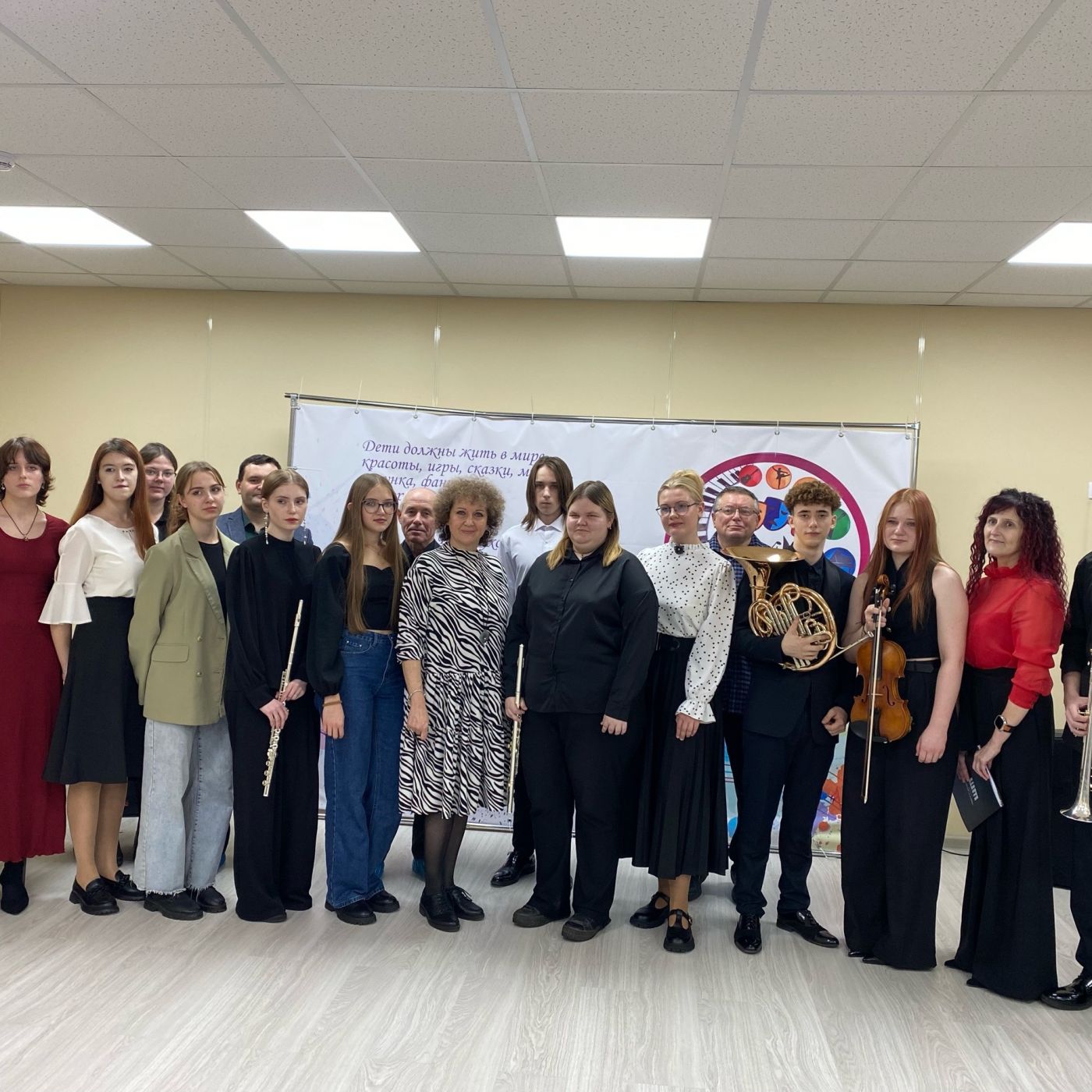 Творческая делегация колледжа искусств посетила ДШИ п. Дедовичи в рамках акции “Культурные выходные”