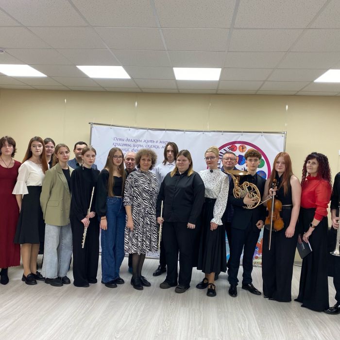 Творческая делегация колледжа искусств посетила ДШИ п. Дедовичи в рамках акции “Культурные выходные”